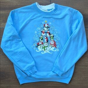 Women’s vintage style Blue Penguin Christmas sweatshirt, medium